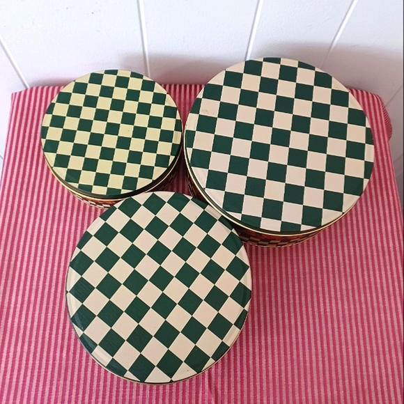 Checkered Bear Nesting Tins - Picture 4 of 6
